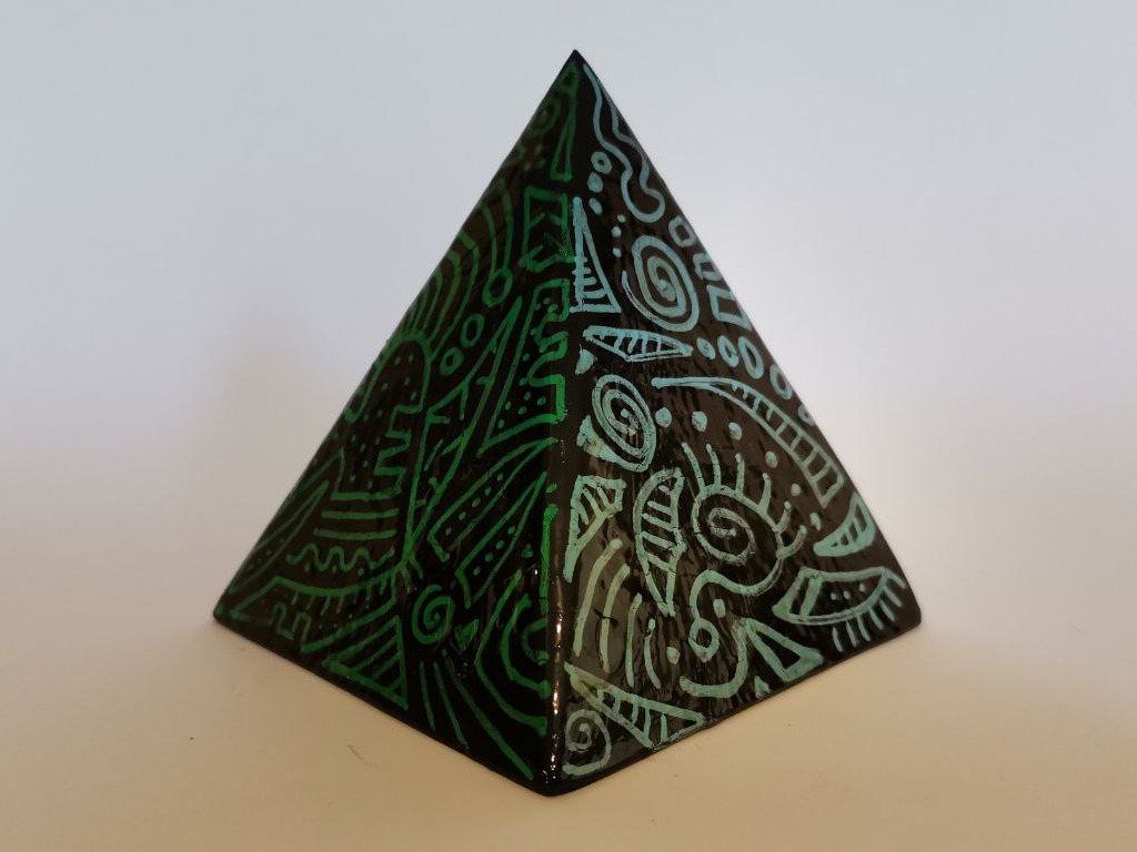PIRAMIDE ELECTRONITE